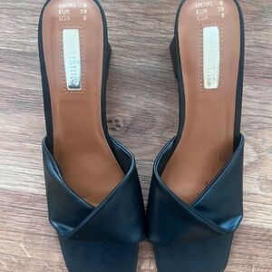 Primark Black Crossover Mules